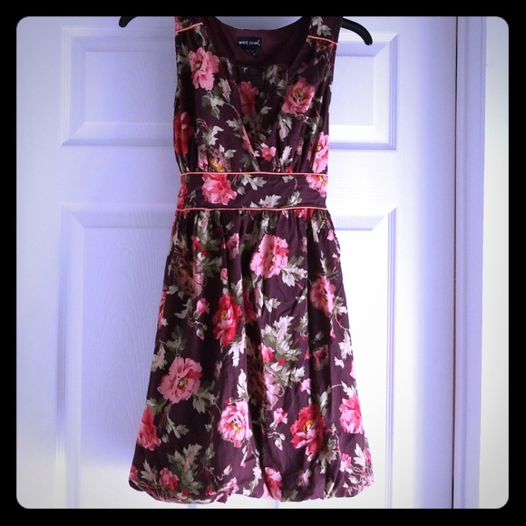 Wet Seal Dresses & Skirts - Floral dress